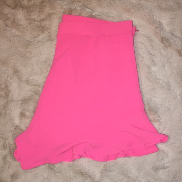 Shorts - Picture 2 of 6